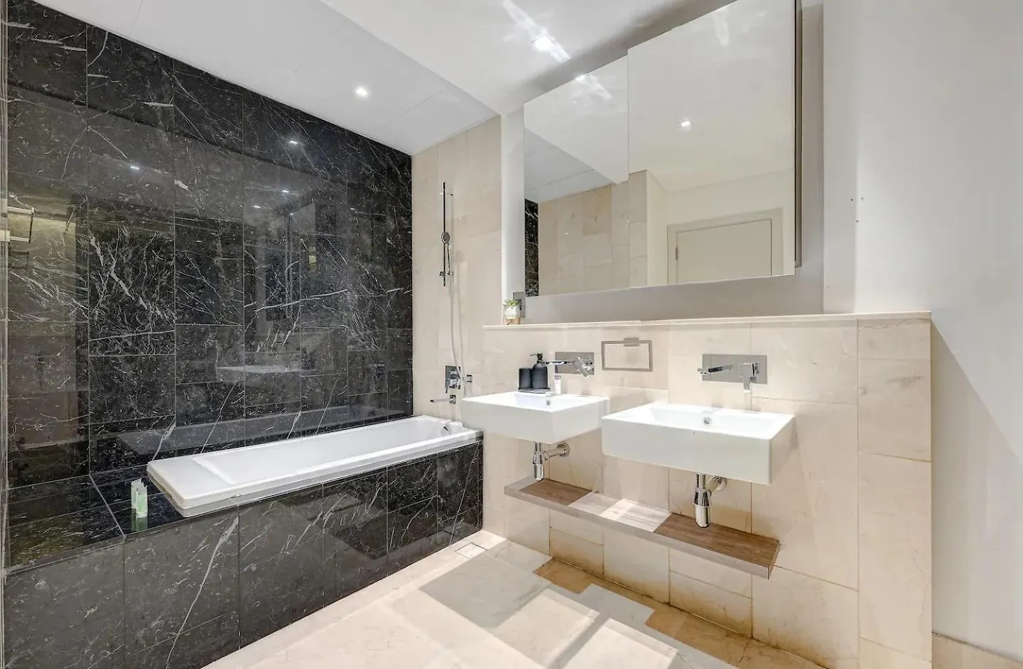 The8 Luxury Apartment In Palm Jumeirah Dubai