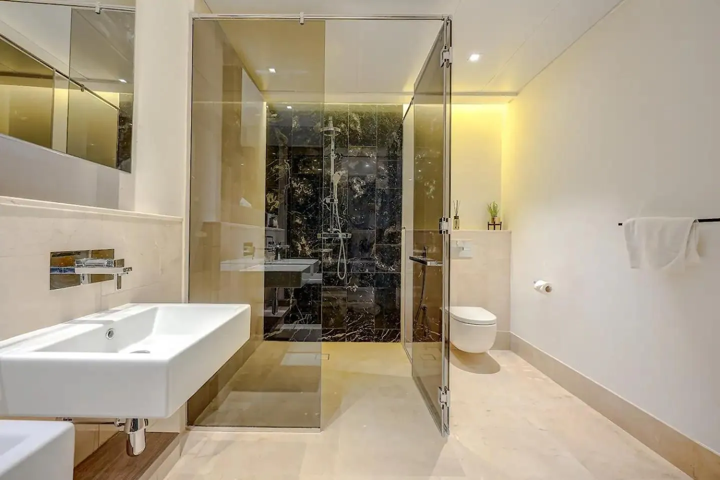 The8 Luxury Apartment In Palm Jumeirah Dubai