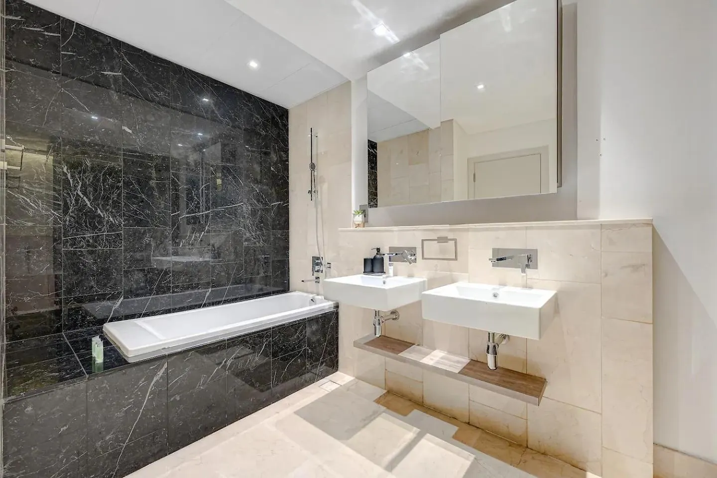 The8 Luxury Apartment In Palm Jumeirah Dubai